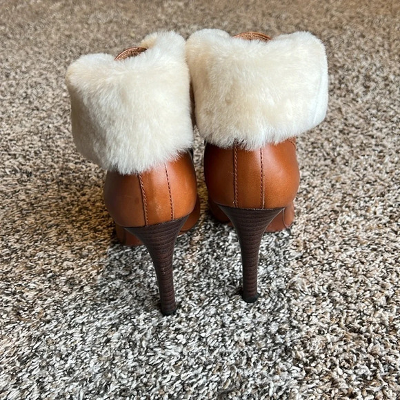 NWOT Coach Women’s 7.5 Calfskin Shearling Fur‎ Lined Leather Malia Bootie - Picture 3 of 7